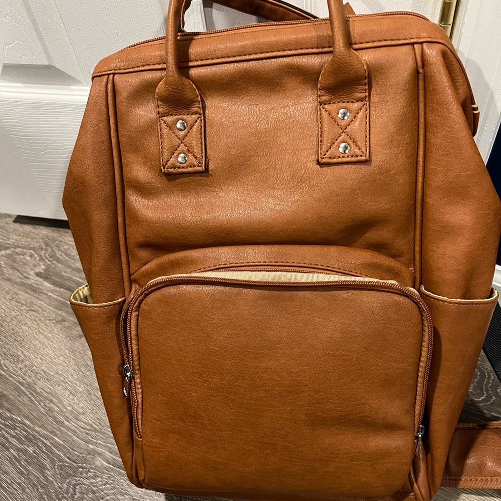 La Mare diaper backpack